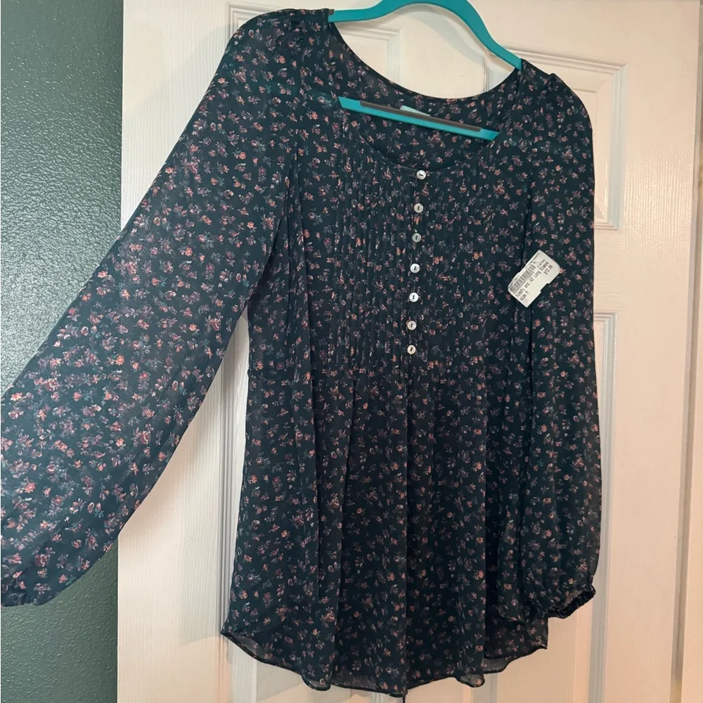 Floral Button-Up Blouse - Kimchi Blue - Picture 2 of 6